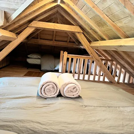 シャレー Magnifique En Bois Avec Piscine Et Jacuzzi